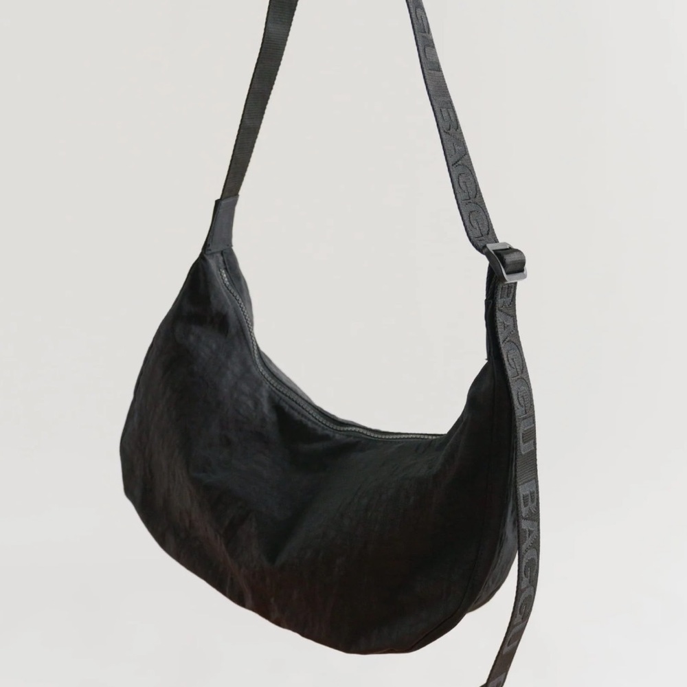 Baggu Medium Nylon Crescent Bag